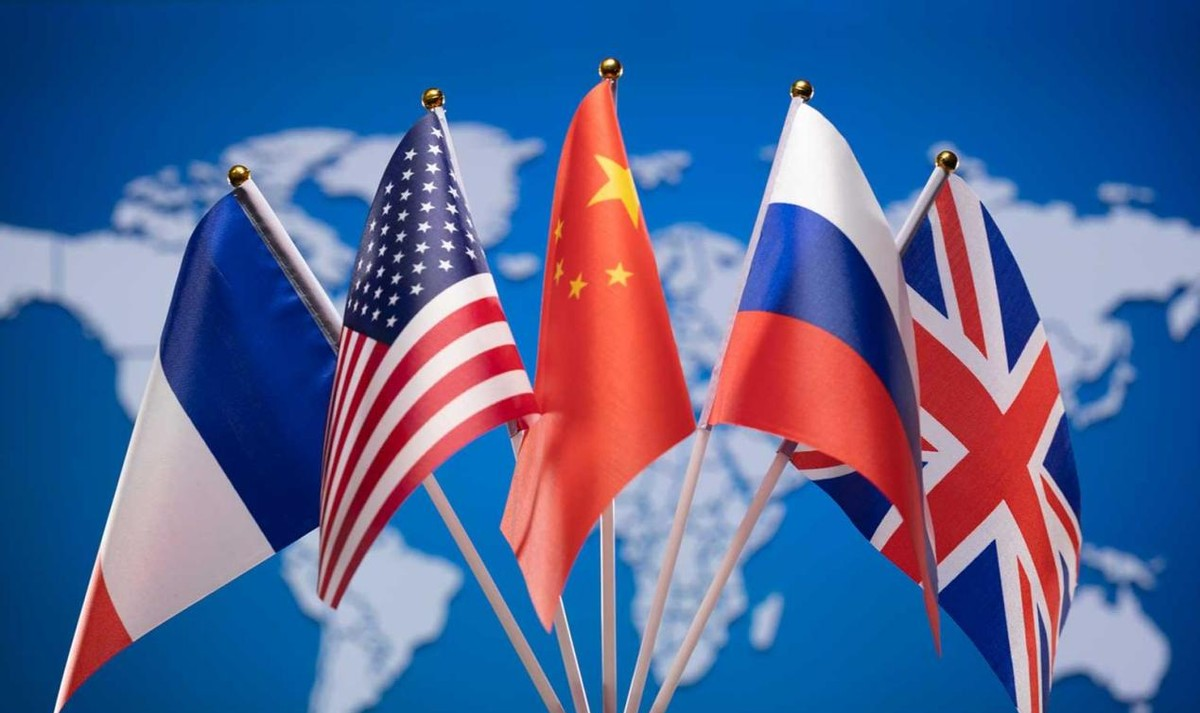 lol竞猜-法国羽毛球队碾压韩国羽毛球队，陶菲克制霸全场的简单介绍