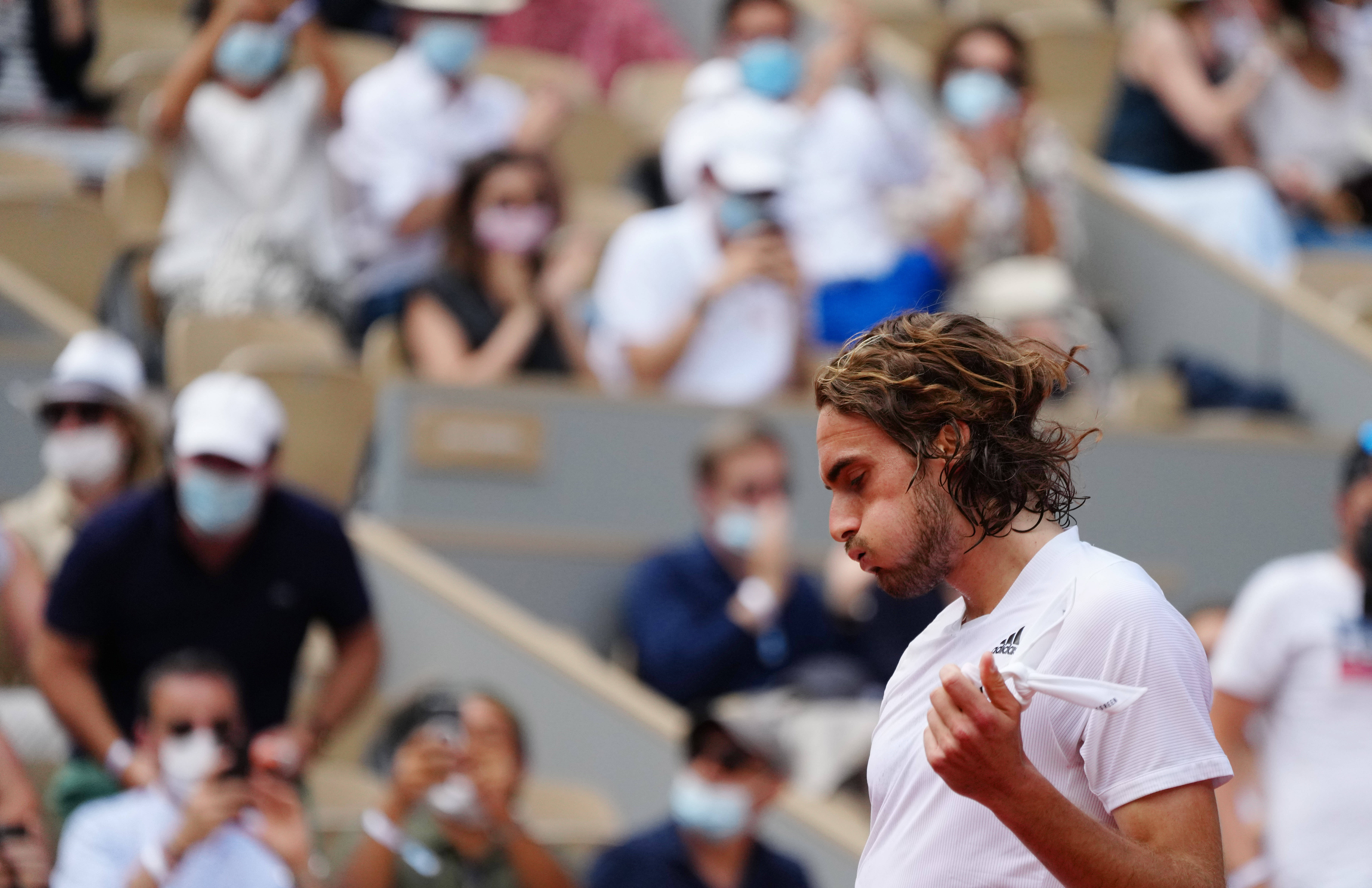 日本网球队横扫欧洲网球队，西西帕斯统治全场的简单介绍