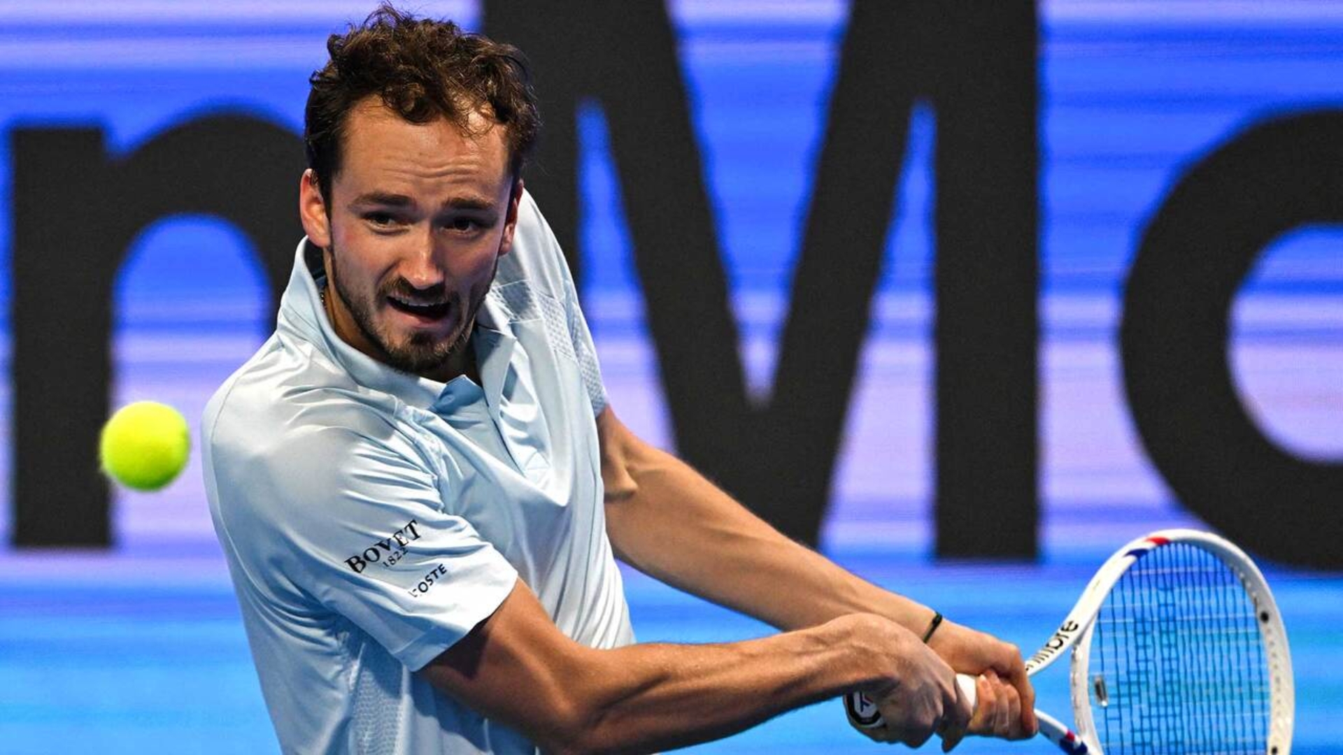 日本网球队轻取世界网球队，梅德韦杰夫绝境逆转的简单介绍