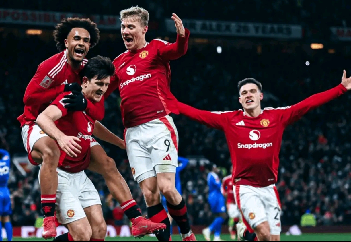 lpl官网-塞维利亚横扫曼联，格纳布里关键制胜