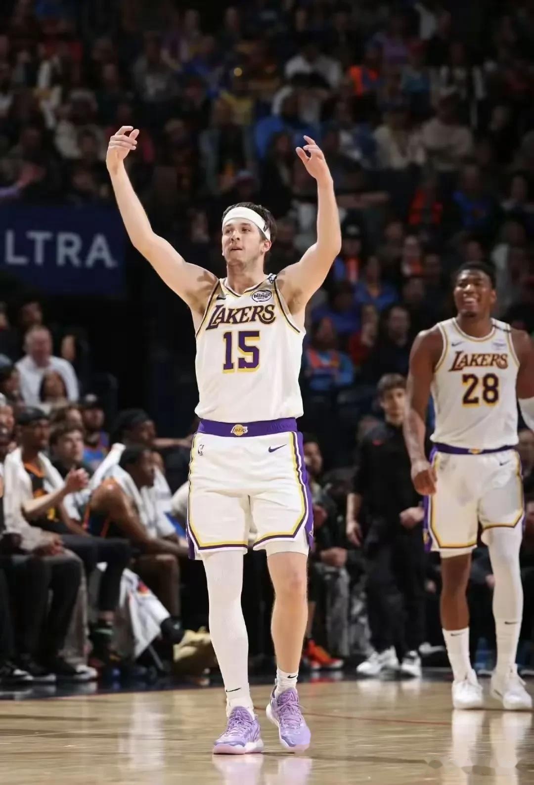 湖人B队鏖战立陶宛男篮，威斯布鲁克打破历史纪录