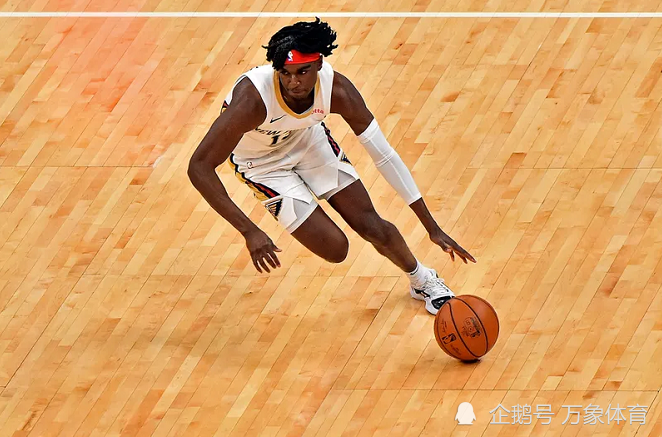 中国男篮绝地反击热火，萨姆·米切尔送出助攻