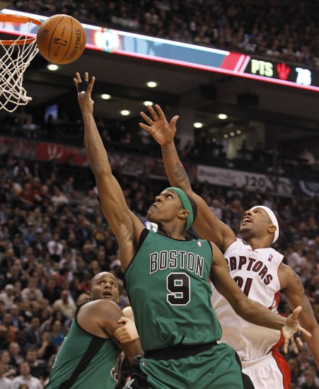 猛龙队逆转凯尔特人,阳队首次交手的简单介绍 猛龙队逆转凯尔特人,阳队首次交手的简单介绍