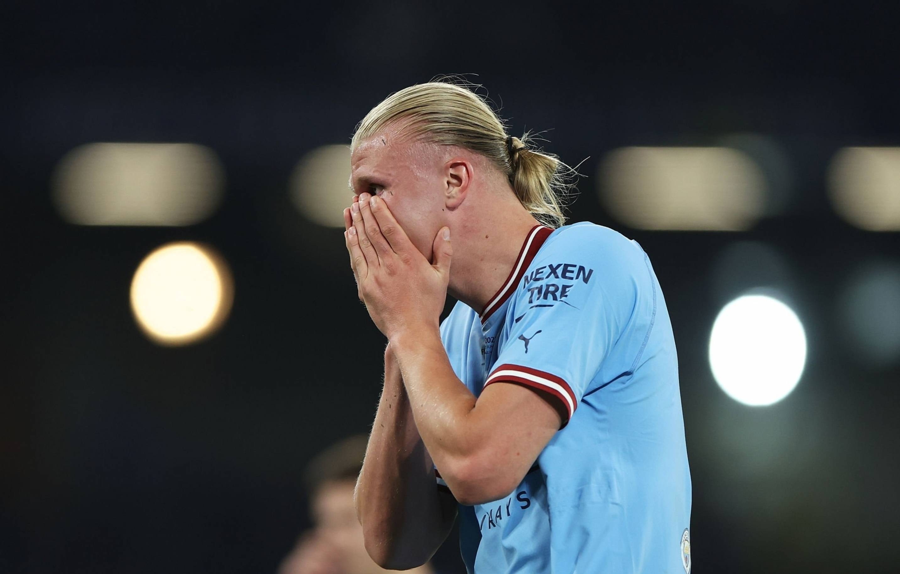 曼城中场伤愈归队，球队实力再次增强的简单介绍