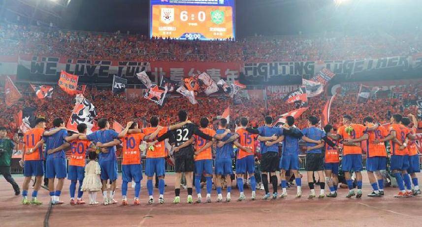 包含比赛中球队技战术升级，取得大捷的词条