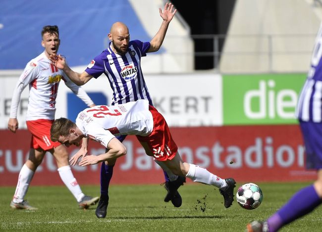 埃瓦尔客场抗击，实力有望挑战联赛榜首！的简单介绍