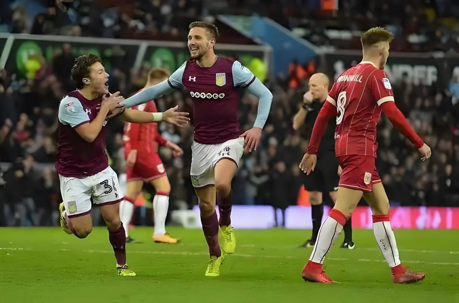 曼联主场大胜伯恩利，全取三分的简单介绍