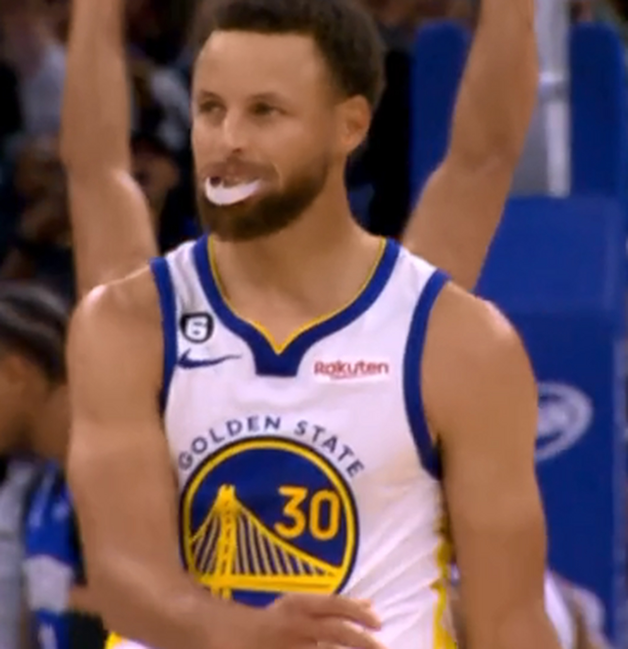 lpl官网-新西兰客场惜败哥伦比亚，遗憾错失三分机会的简单介绍