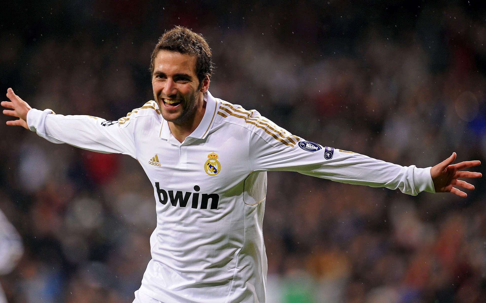 绿茵双城记，奥斯梅恩德比封神，AC米兰冰岛绝境重生