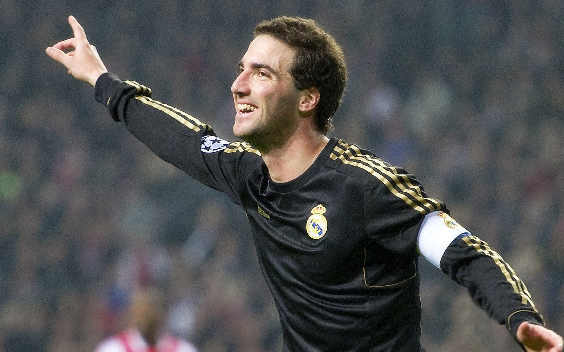 lpl竞猜-曼城轻取皇马，坎特带队取胜，战术纪律如何重塑欧冠格局